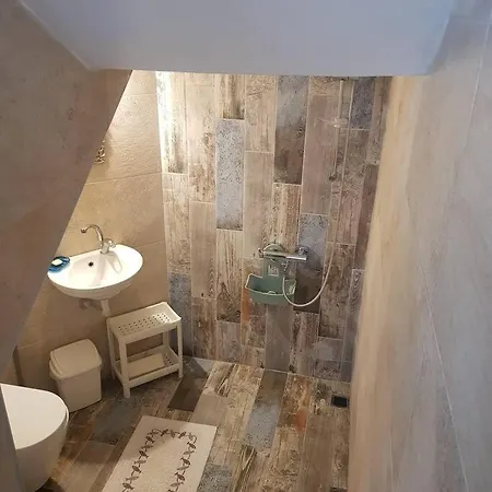 Hotel Yalikavak/gumusluk'de Sahili Olan Yazlik *